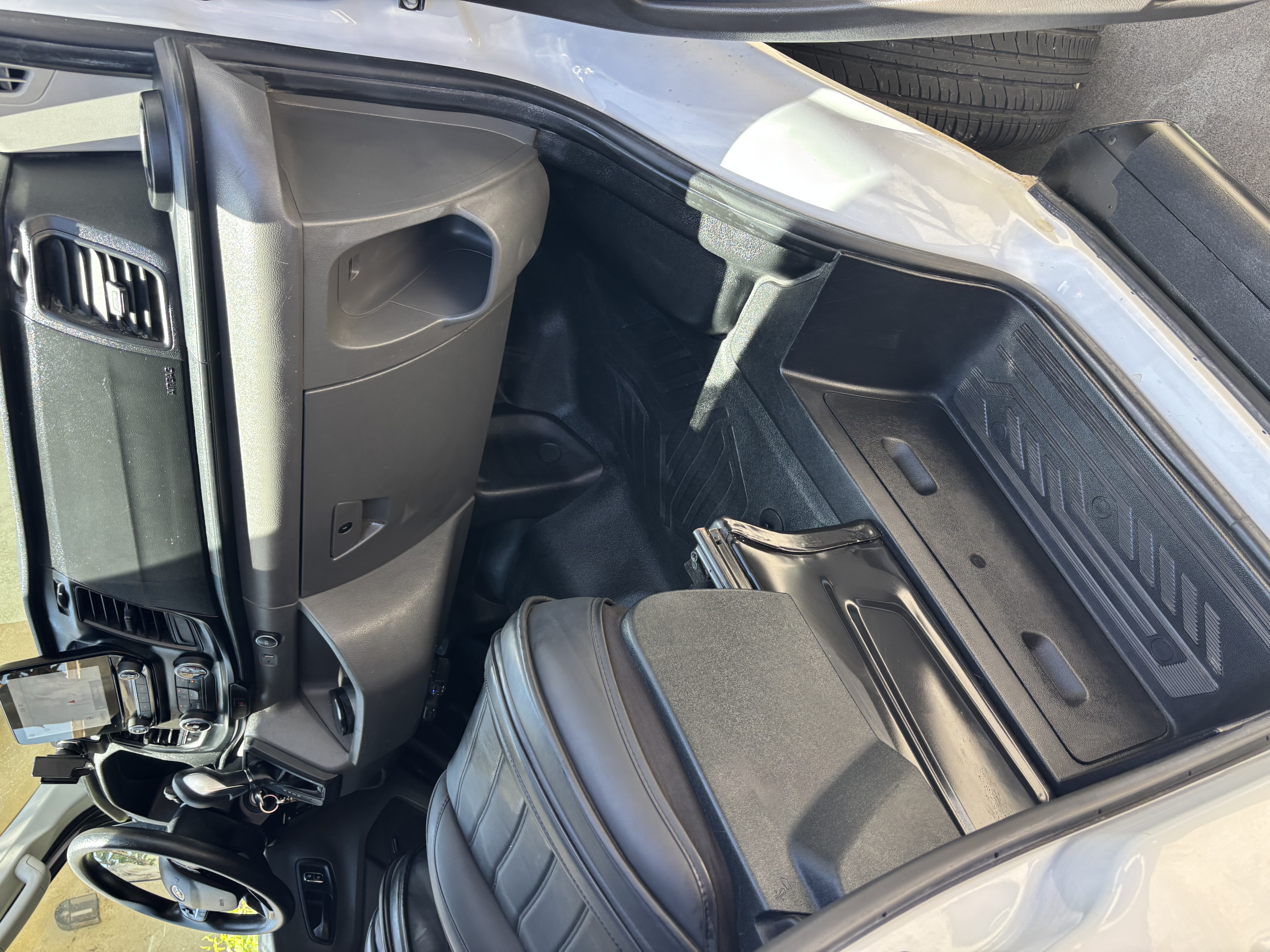 Used 2023 Ford Transit 250 Low Roof w/ Exterior Upgrade Package RWD image 12