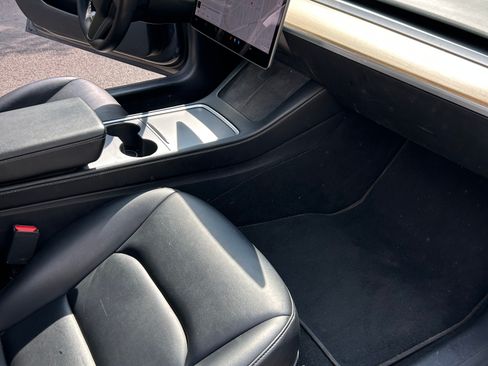 Used 2021 Tesla Model 3 Long Range image 10