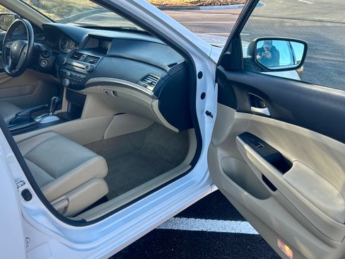 Used 2012 Honda Accord SE image 22
