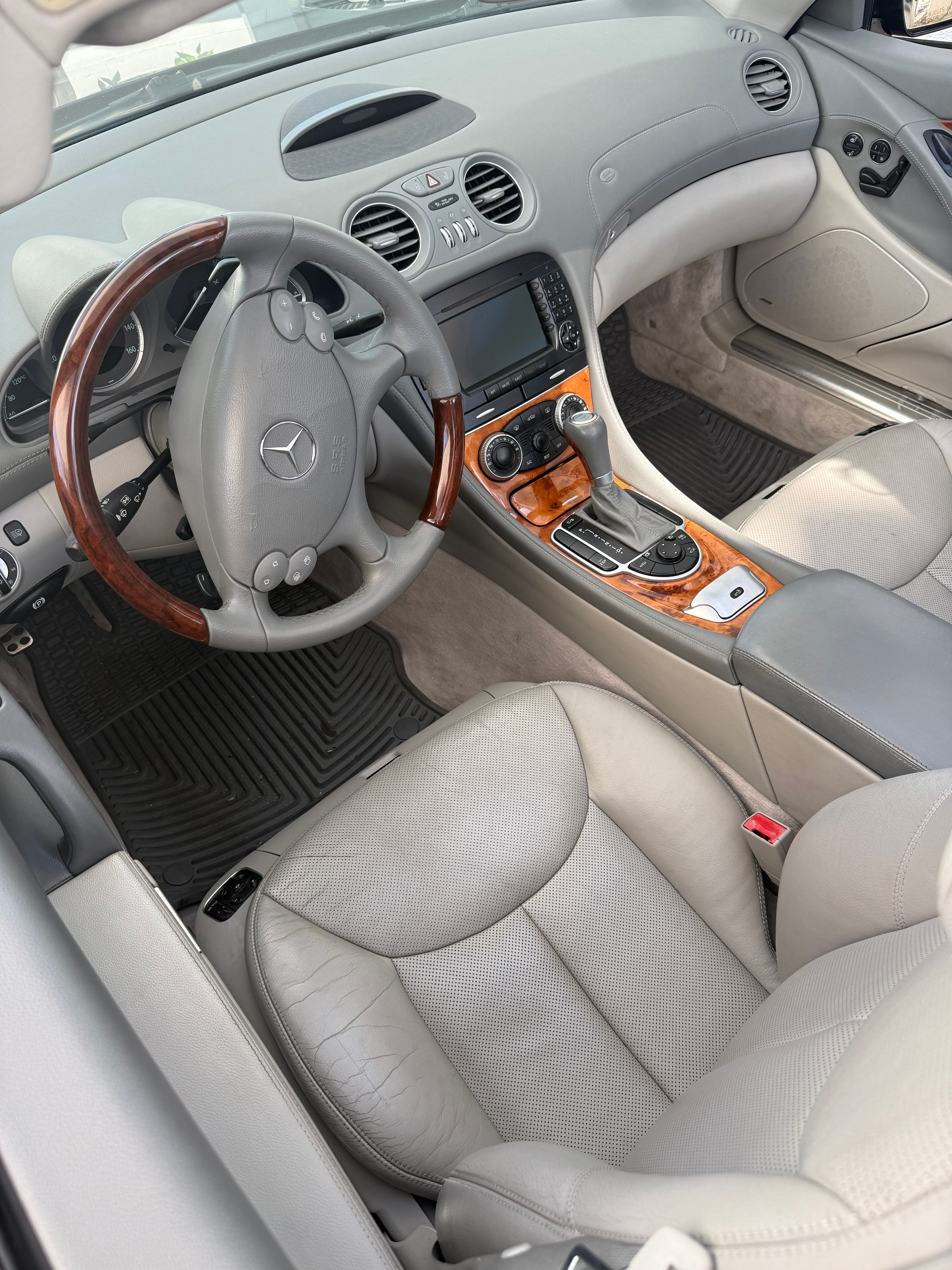 Used 2007 Mercedes-Benz SL 550 image 11