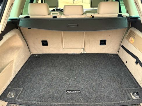 Used 2012 Volkswagen Touareg VR6 image 14