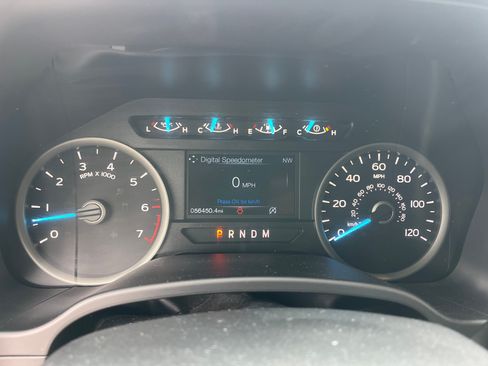 Used 2020 Ford F150 XLT w/ Equipment Group 302A Luxury image 10