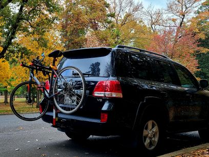 Used 2011 Toyota Land Cruiser w/ Upgrade Pkg