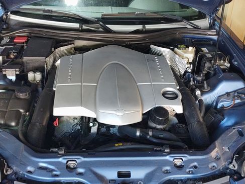 Used 2005 Chrysler Crossfire Limited image 8