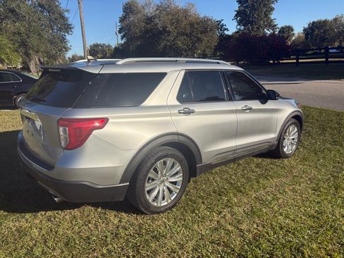 Used 2021 Ford Explorer Limited w/ Equipment Group 301A image 14