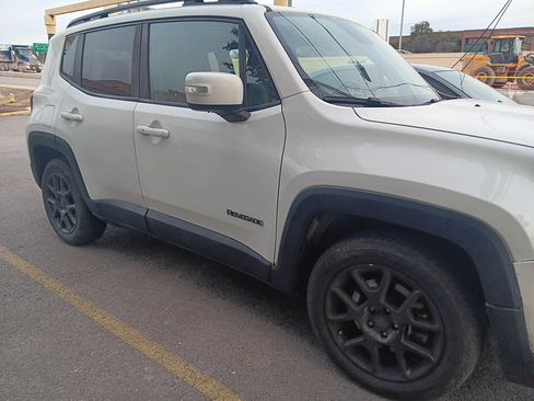 Used 2020 Jeep Renegade Altitude image 6