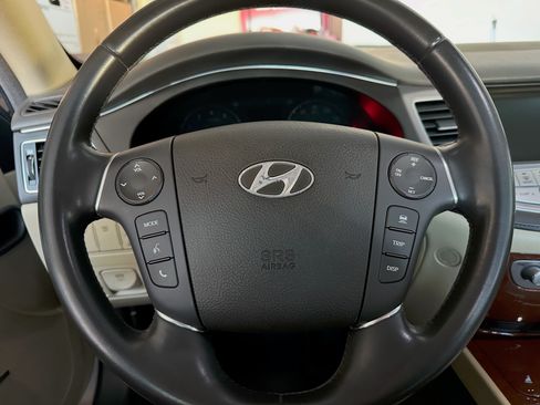 Used 2012 Hyundai Genesis 3.8 w/ Premium Pkg image 22