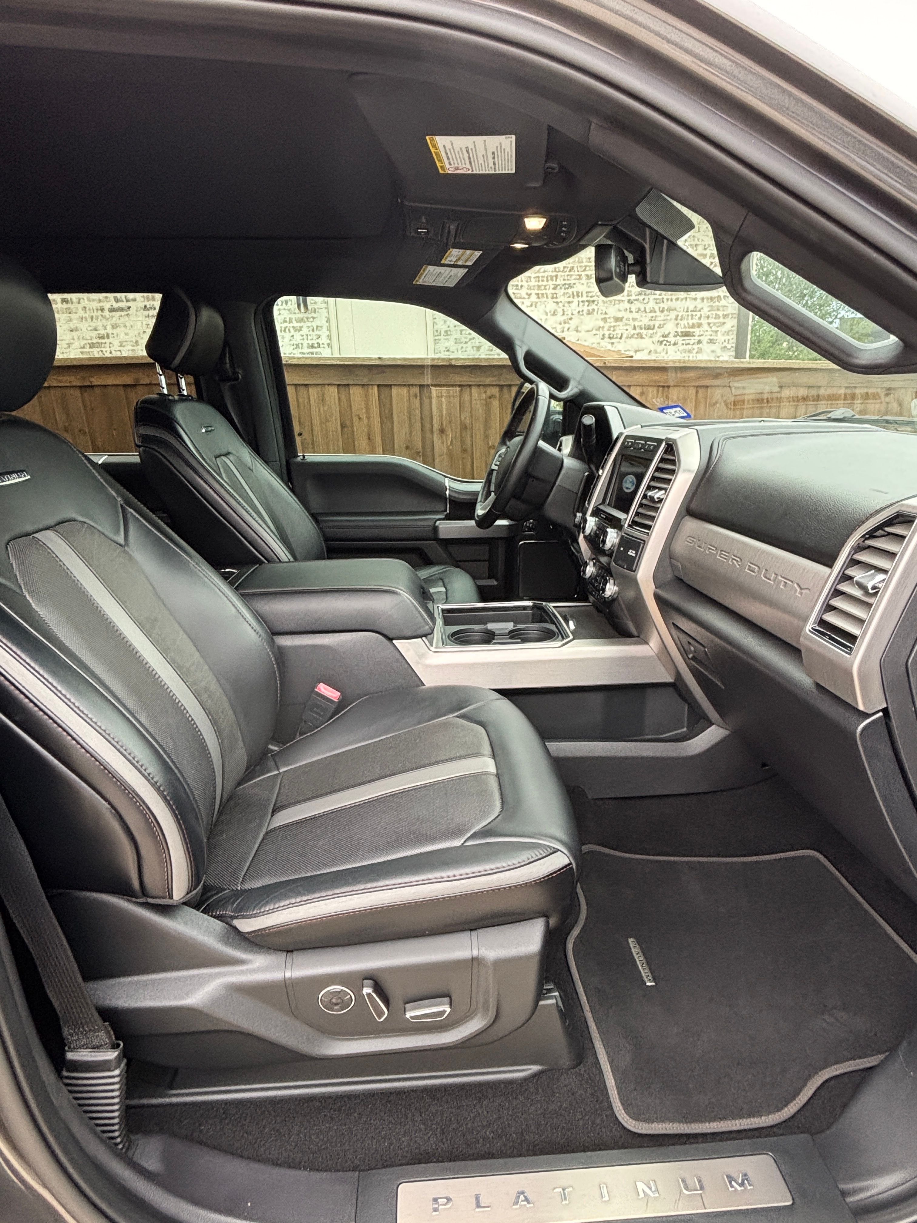 Used 2019 Ford F250 Platinum w/ Platinum Ultimate Package AWD/4WD image 6