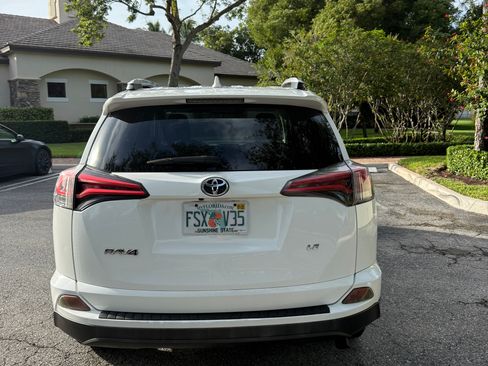 Used 2016 Toyota RAV4 LE FWD image 5