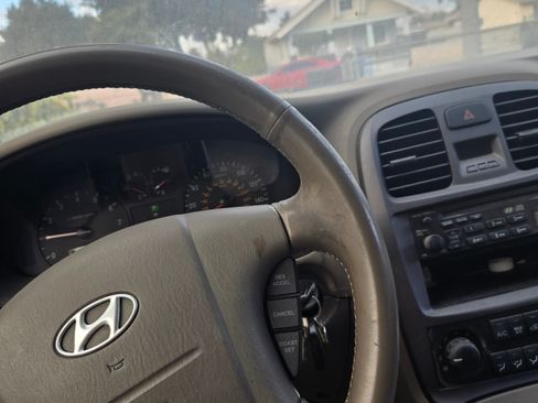 Used 2005 Hyundai Sonata GL image 8