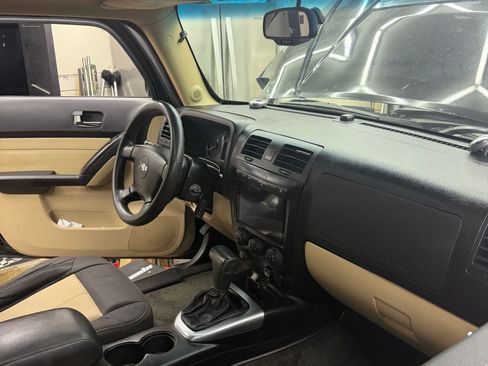 Used 2009 HUMMER H3 AWD/4WD image 5