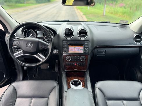 Used 2010 Mercedes-Benz GL 450 4MATIC image 11