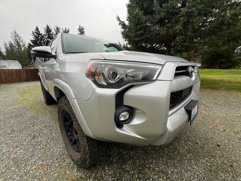 Used 2021 Toyota 4Runner TRD Off-Road Premium w/ Moonroof Package image 16