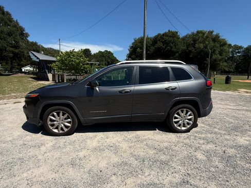 Used 2015 Jeep Cherokee Limited FWD image 1