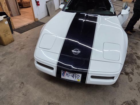 Used 1994 Chevrolet Corvette Coupe image 7