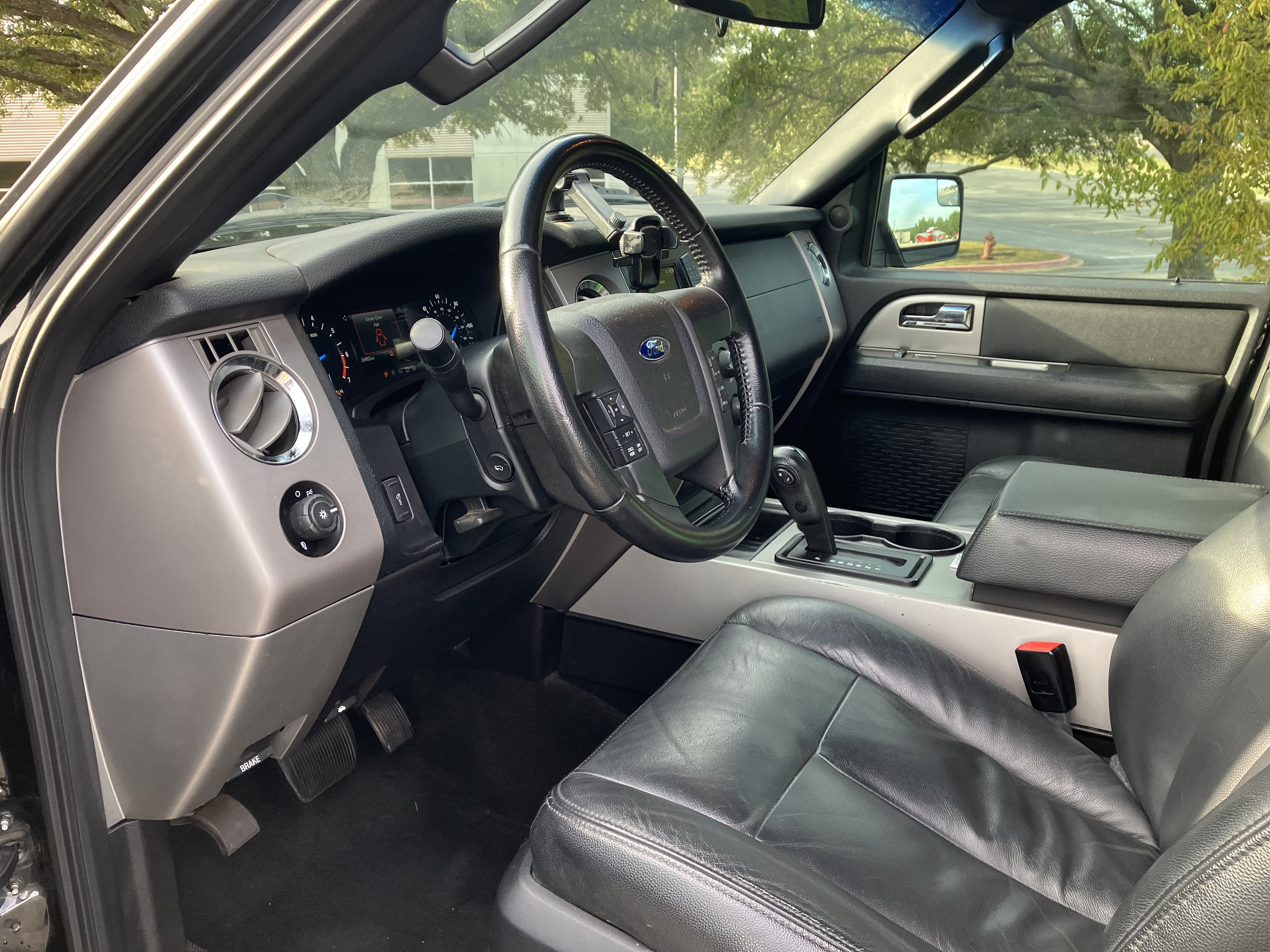 Used 2017 Ford Expedition XLT RWD image 9
