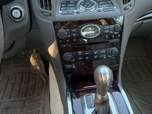 Used 2011 INFINITI G37 Journey w/ Premium Pkg image 8