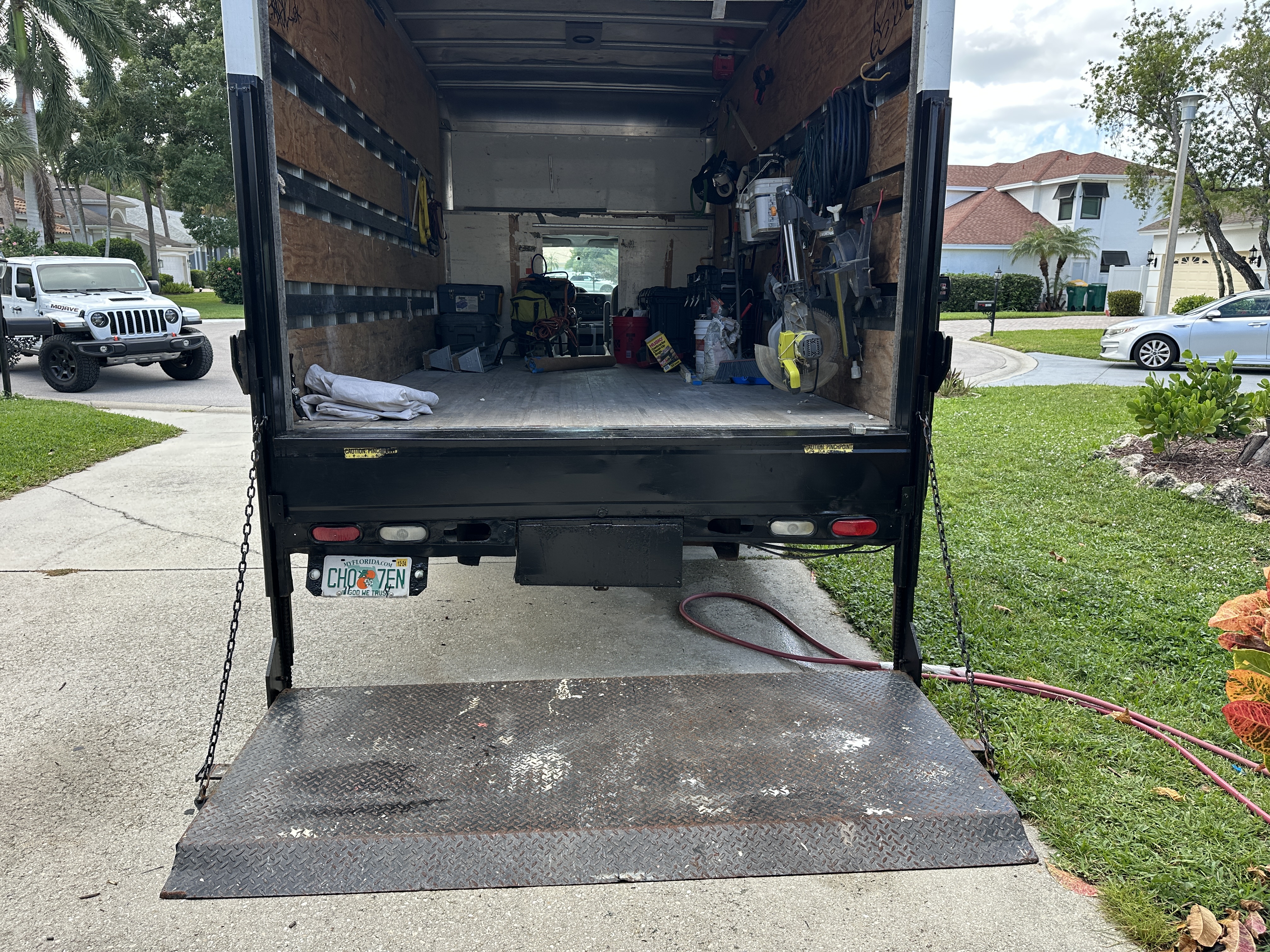 Used 2018 Ford E-350 and Econoline 350 Super Duty RWD image 9