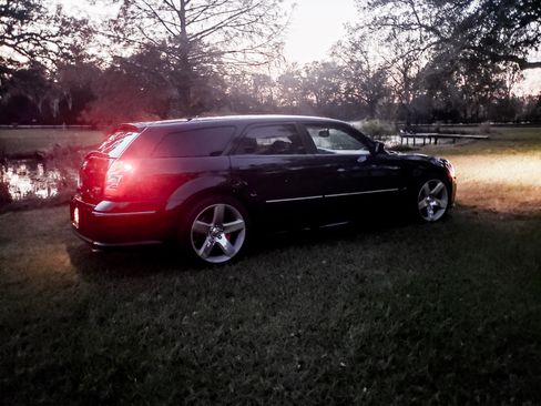 Used 2007 Dodge Magnum SRT8 w/ SRT Option Group III image 1