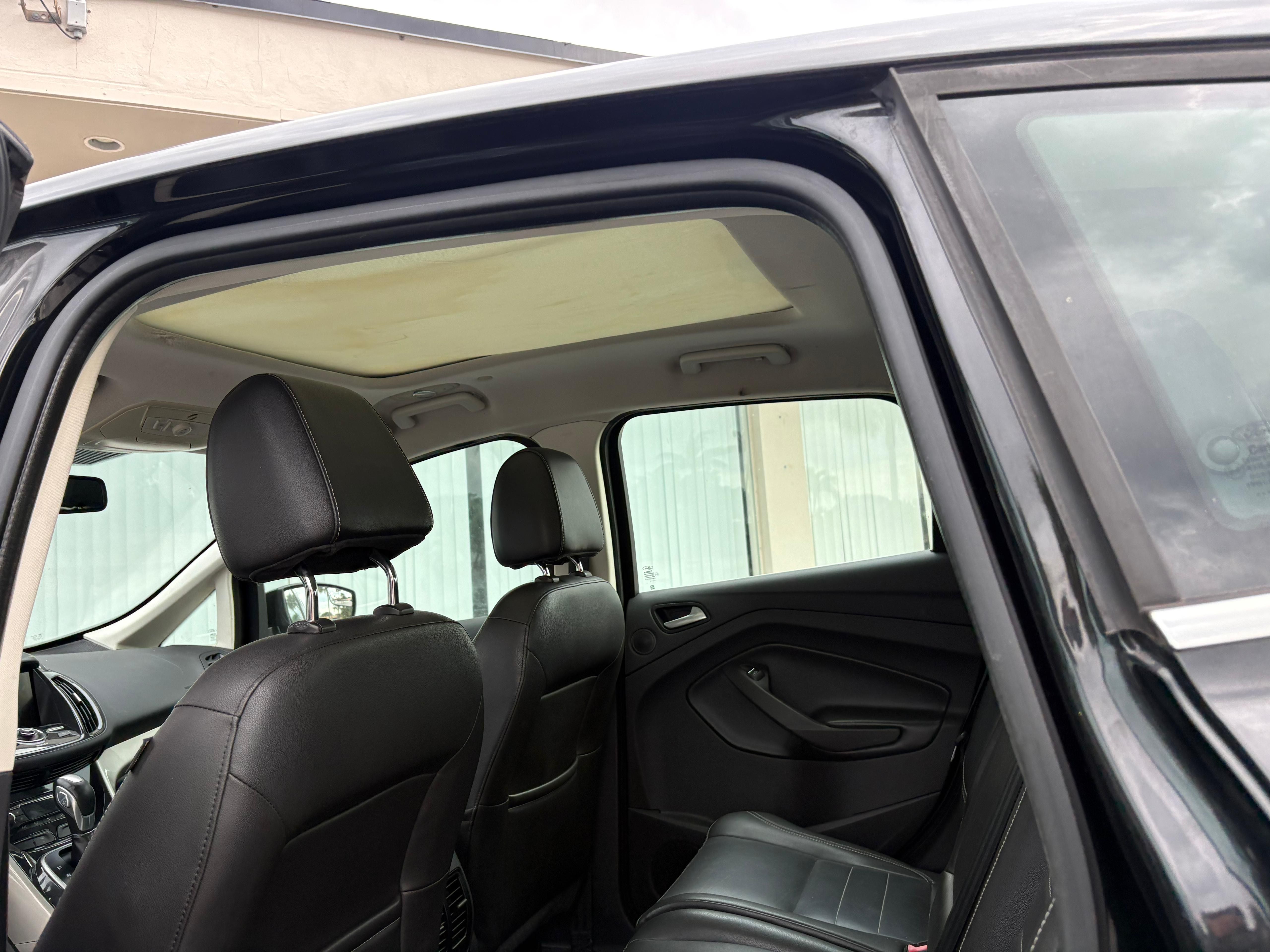 Used 2015 Ford C-MAX SEL w/ Equipment Group 302A FWD image 13