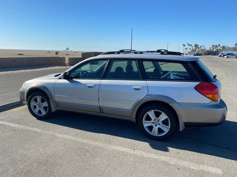 Used 2007 Subaru Outback 2.5XT Limited image 1