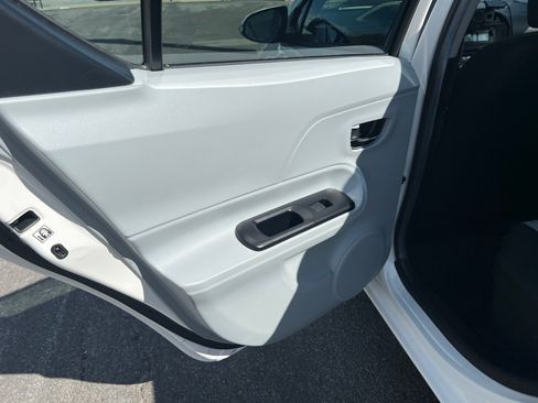 Used 2013 Toyota Prius C Two image 15