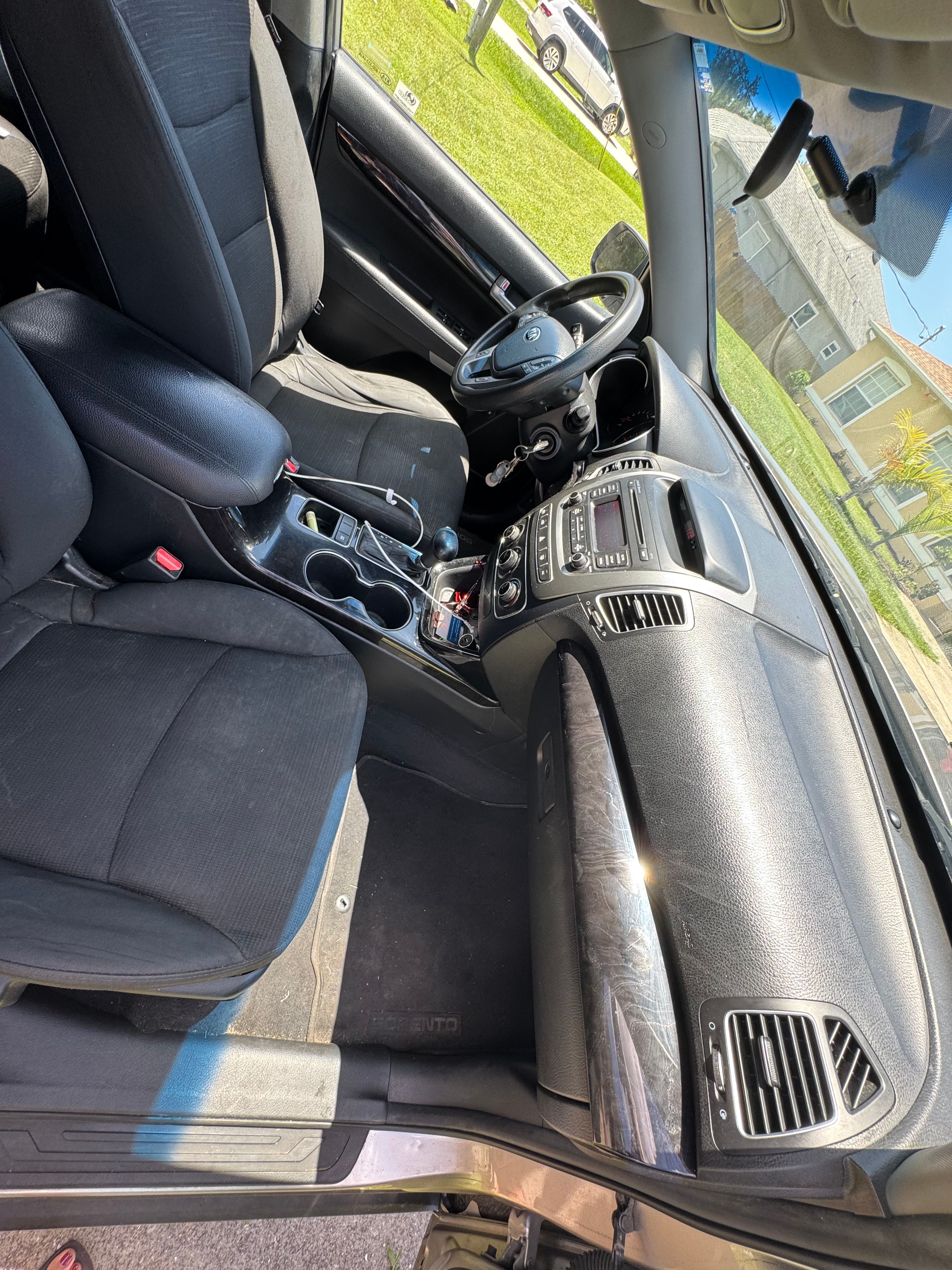 Used 2014 Kia Sorento LX AWD/4WD image 10