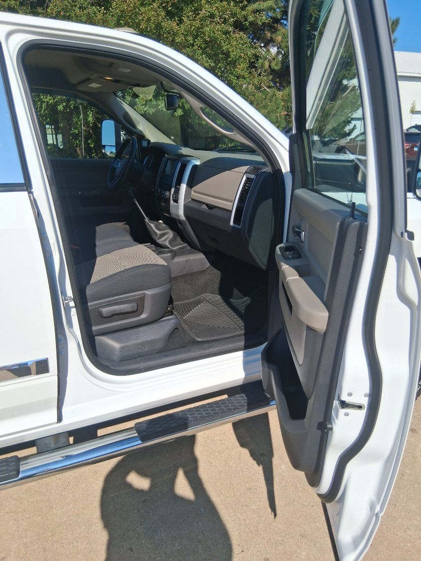 Used 2010 Dodge Ram 3500 Truck SLT w/ Big Horn Regional Package AWD/4WD image 12