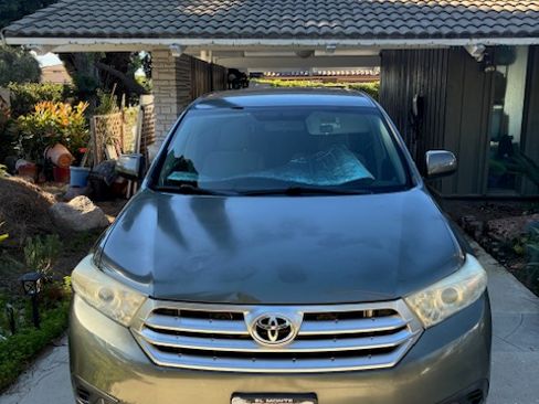 Used 2013 Toyota Highlander FWD image 6