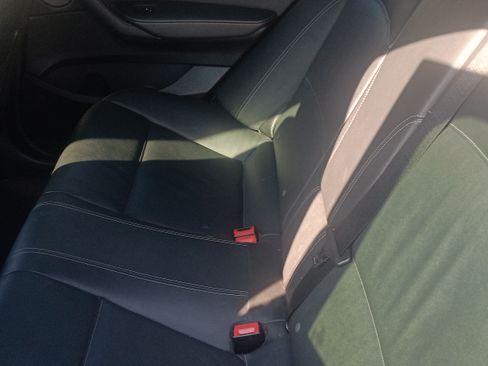 Used 2017 BMW X4 M40i image 9