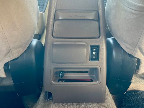 Used 2001 Toyota 4Runner SR5 image 13