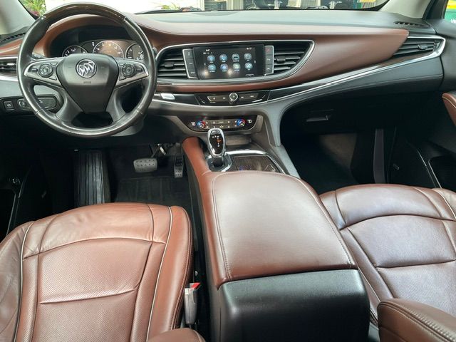 Used 2018 Buick Enclave Avenir w/ Avenir Technology Package AWD/4WD image 16