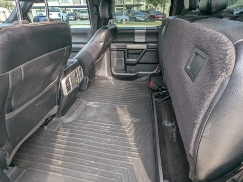 Used 2015 Ford F150 Lariat image 13