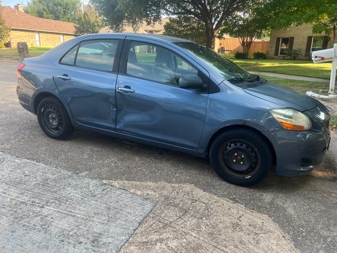 Used 2009 Toyota Yaris Sedan w/ PWR Pkg w/Steel Wheels FWD image 5