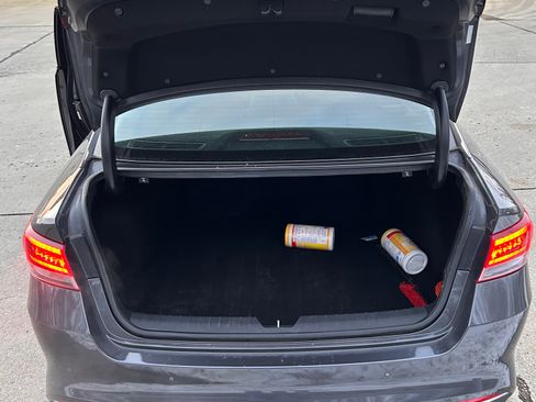 Used 2018 Kia Optima S w/ Panoramic Sunroof Package image 12