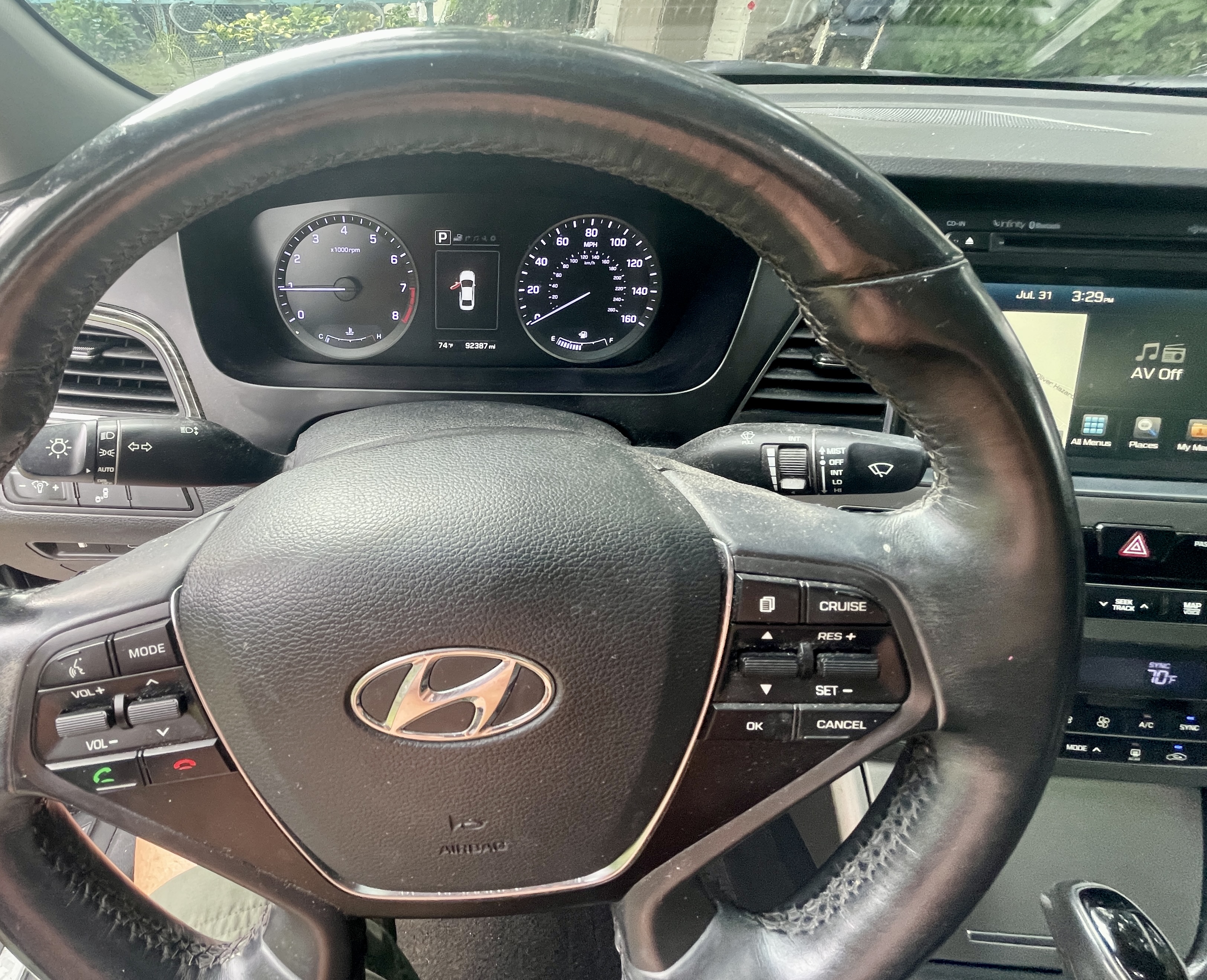 Used 2016 Hyundai Sonata Limited w/ Option Group 04 FWD image 8