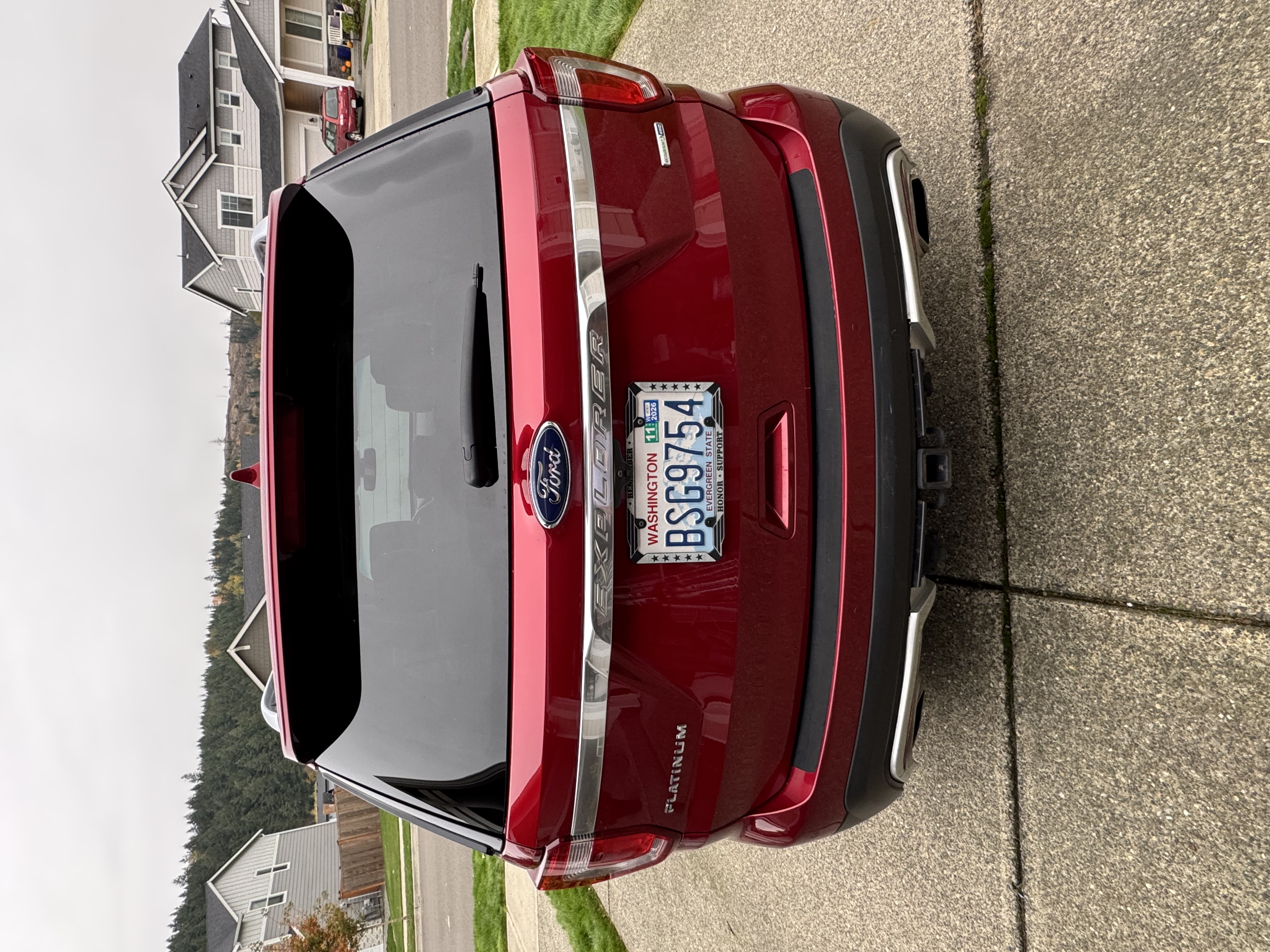 Used 2016 Ford Explorer Platinum AWD/4WD image 6