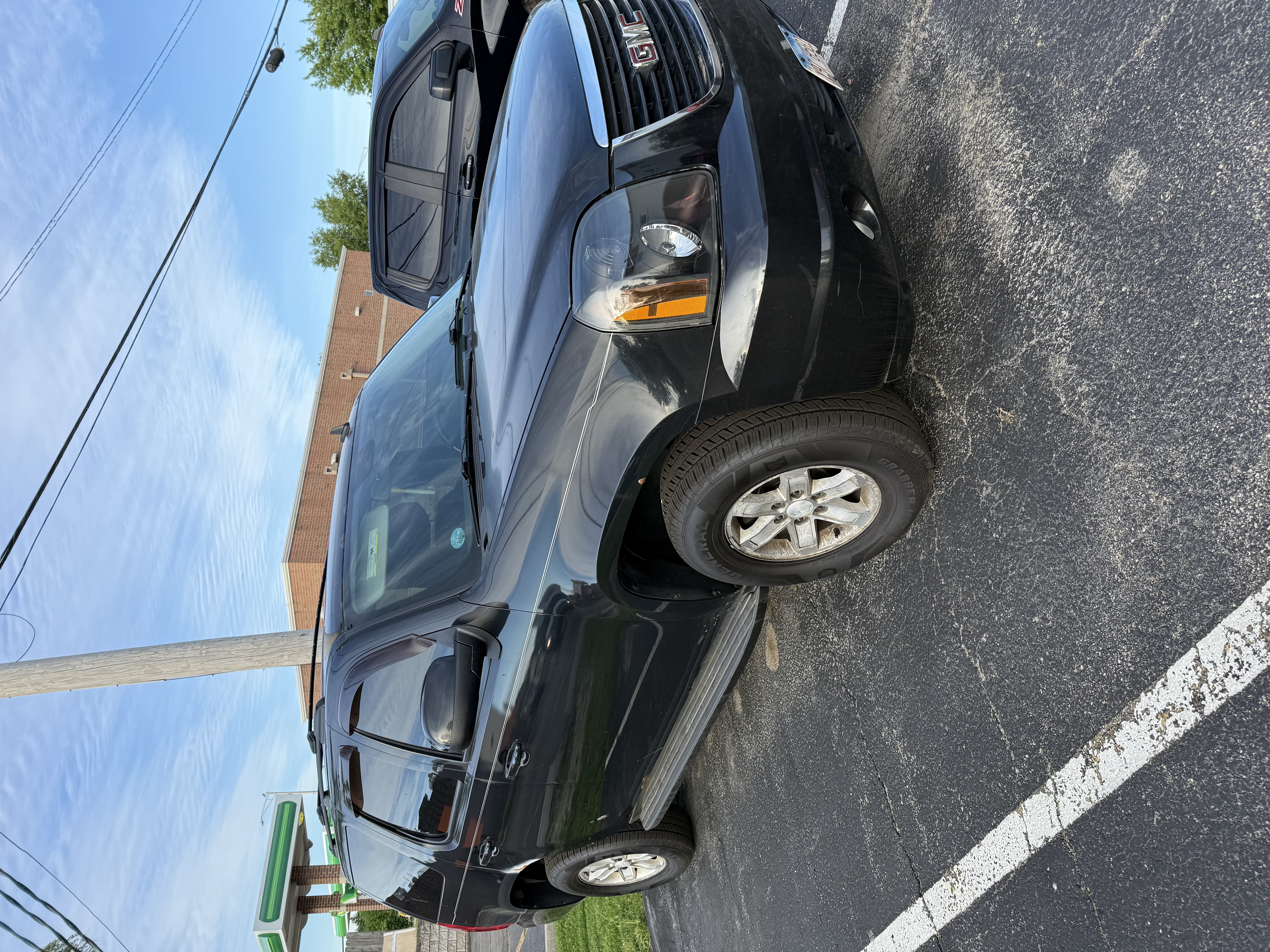 Used 2010 GMC Yukon SLT AWD/4WD image 9