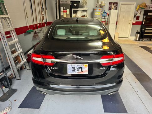Used 2013 Jaguar XF 3.0 RWD image 4