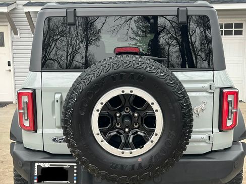 Used 2022 Ford Bronco Outer Banks w/ Sasquatch Package image 6