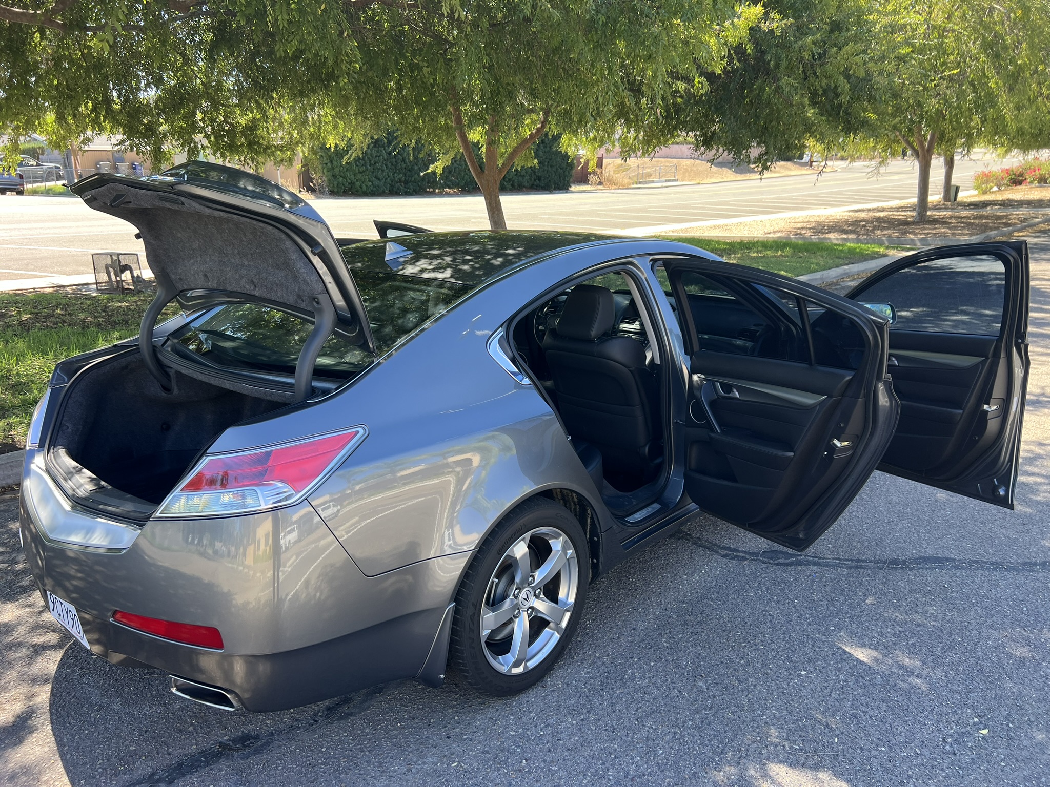 Used 2010 Acura TL w/ Technology Package FWD image 17