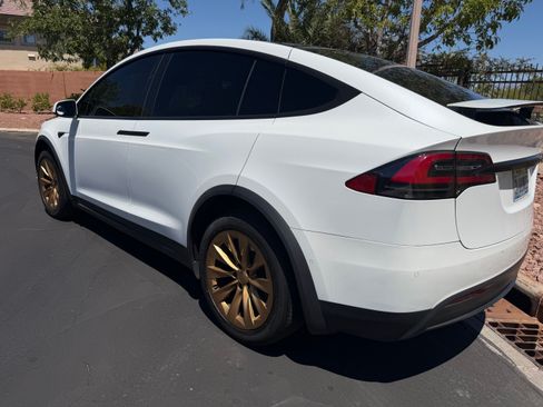 Used 2020 Tesla Model X AWD/4WD image 6