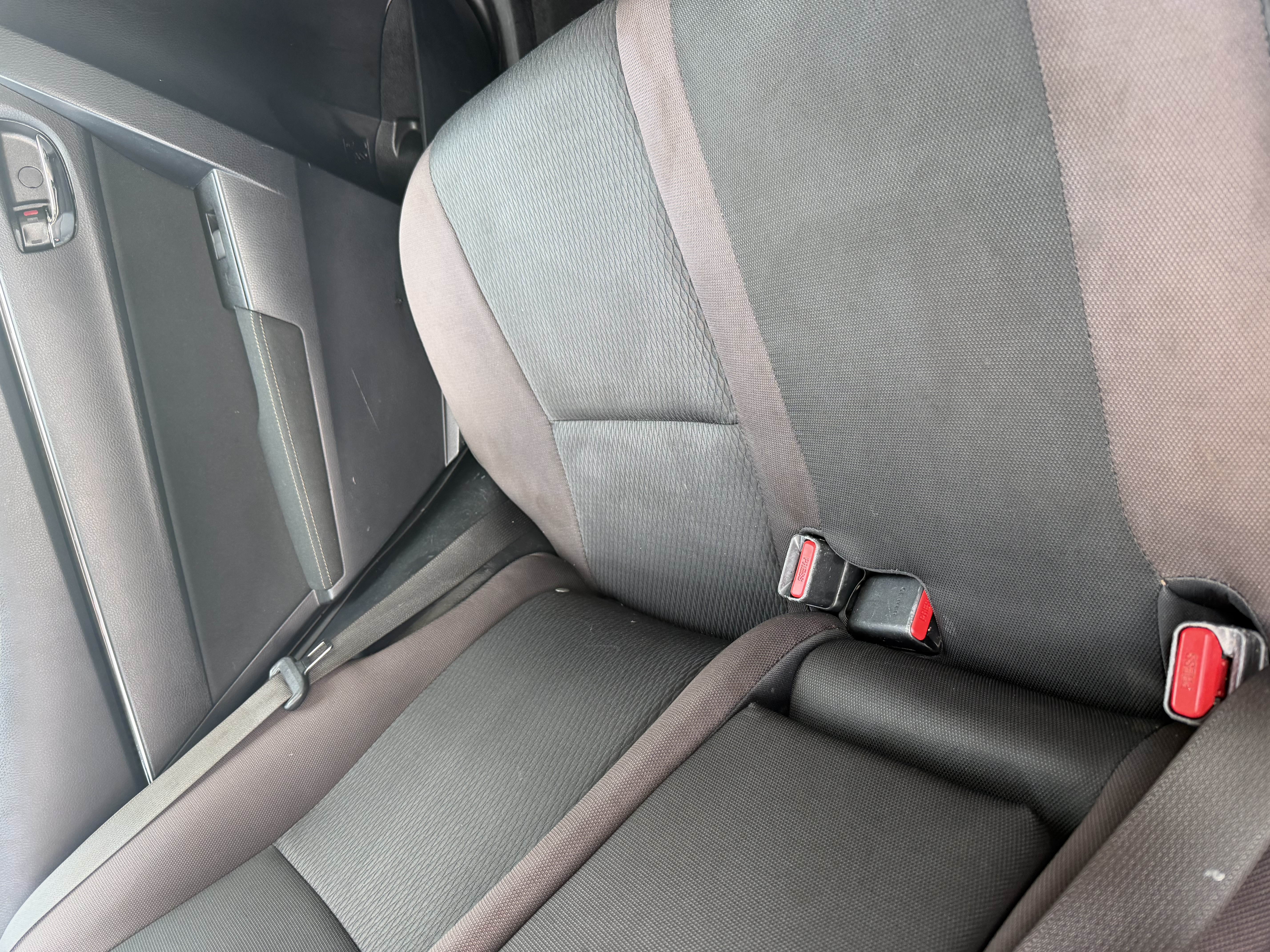 Used 2019 Toyota Corolla LE FWD image 10