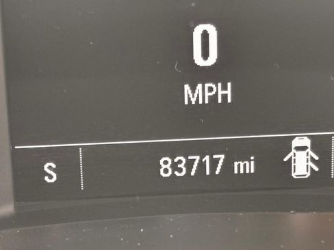 Used 2020 Chevrolet Equinox LS w/ LS Convenience Package image 16