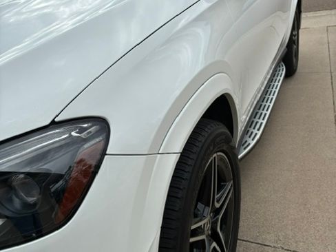 Used 2020 Mercedes-Benz GLE 350 4MATIC image 4