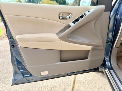 Used 2013 Nissan Murano S image 16