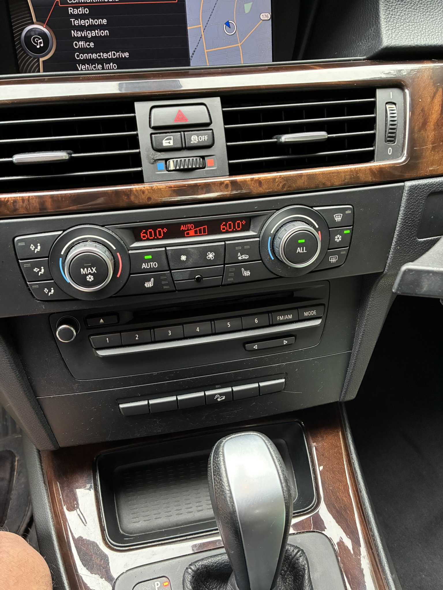 Used 2011 BMW 328i xDrive Sedan AWD/4WD image 20