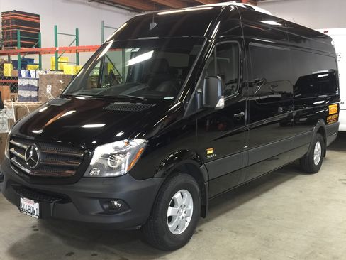 Used 2015 Mercedes-Benz Sprinter 2500 image 1