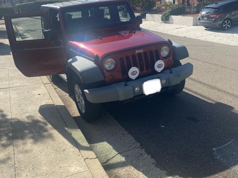 Used 2012 Jeep Wrangler Sport w/ Black Appearance Group image 9