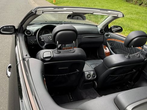 Used 2009 Mercedes-Benz CLK 350 Cabriolet image 9